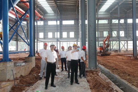 新八集團公司領導檢查新八裝配式建筑產(chǎn)業(yè)園項目建設推進情況